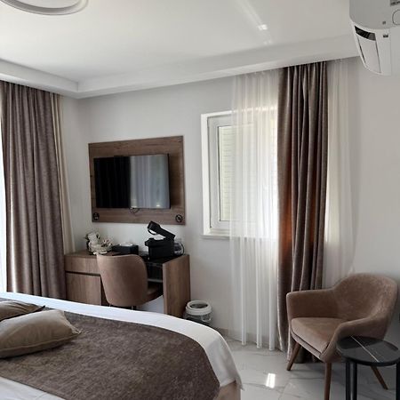 Luxury Rooms Andrea ดูบรอฟนิก ภายนอก รูปภาพ