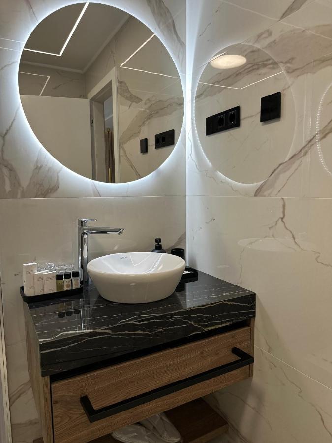 Luxury Rooms Andrea ดูบรอฟนิก ภายนอก รูปภาพ